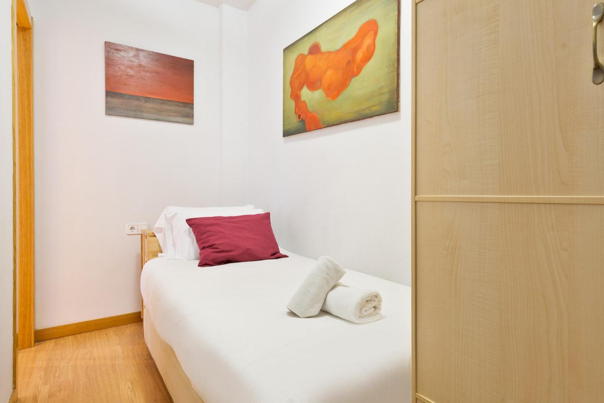 Stay U-Nique Apartments Radas II Barcelona Zewnętrze zdjęcie
